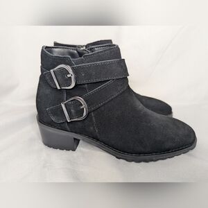 NWOB Blondo Sway Suede Waterproof Boots Women's Size 6